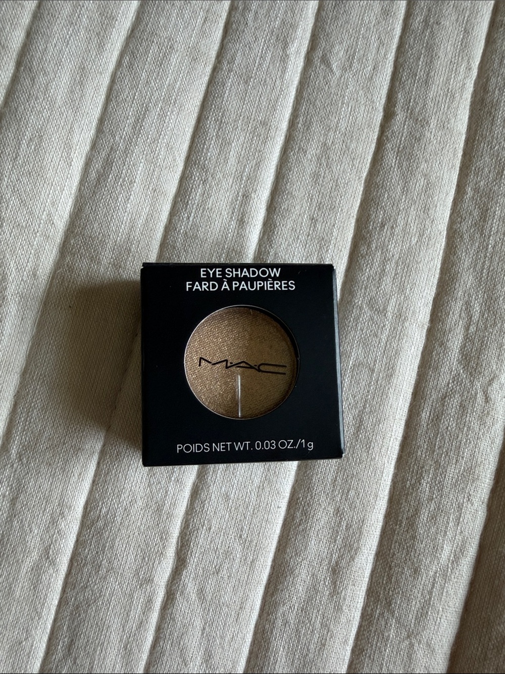 MAC Cosmetics Single Eyeshadow — kiss of klimt metallic